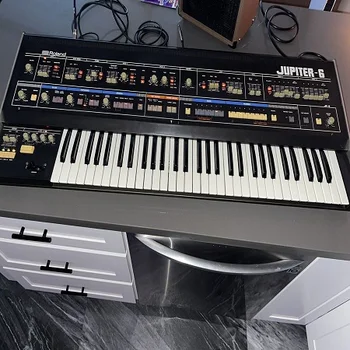 Распродажа со скидкой Нового музыкального инструмента Jupiter 6 Клавишный синтезатор с гарантией